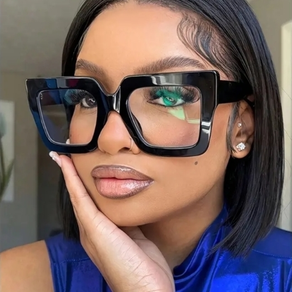 Stylish Black Oversized Square Sunglasses